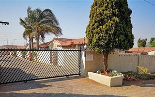2 Bedroom Simplex in Discovery