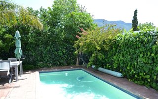2 Bedroom House in Hout Bay and surrounds