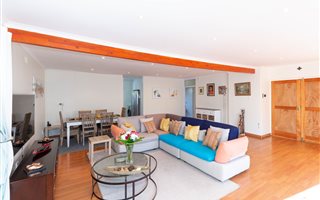 4 Bedroom House in Bergvliet