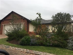 3 Bed Cluster in Waterfall Estate