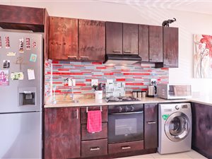 2 Bed Townhouse in Claremont