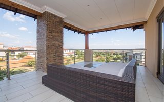4 Bedroom House in Sterrewag
