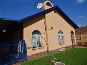 3 Bed House in Claremont