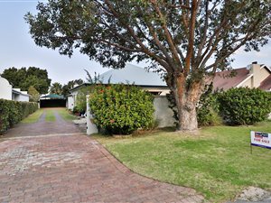 5 Bed House in Eastcliff