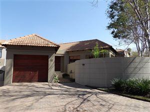3 Bed Cluster in Magaliessig