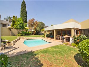 3 Bed House in Dowerglen