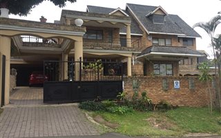 5 Bedroom House in Chatsworth Central