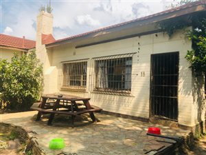 4 Bed House in Selection Park