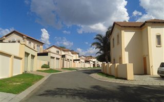 2 Bedroom Simplex in Birch Acres