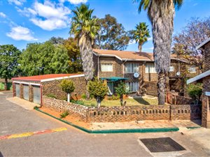 2 Bedroom Townhouse in Clayville East