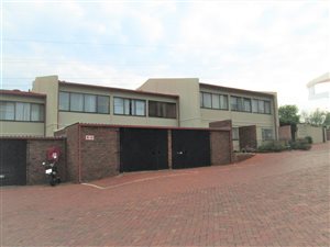 3 Bed Townhouse in Lynnwood Ridge