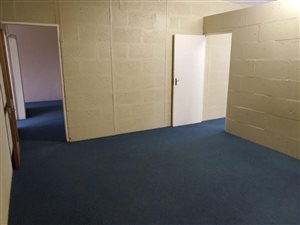 120 m² Commercial space in Charleston Hill