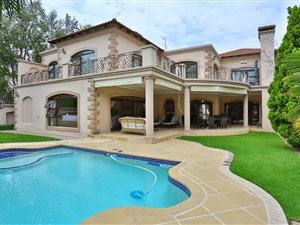 5 Bed House in Senderwood