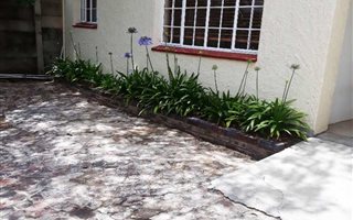 2 Bedroom Garden Cottage in Waverley