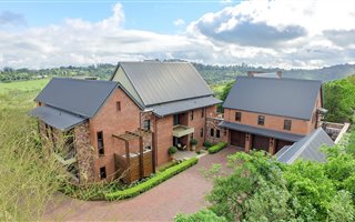 5 Bedroom House in Assagay