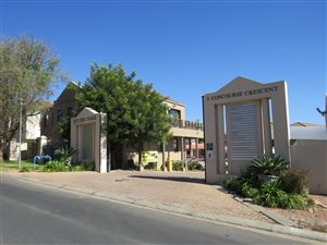 240 m² Office Space in Lonehill