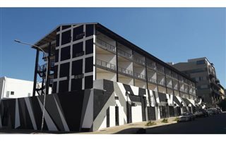 Bachelor apartment in Maboneng
