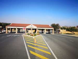 463 m² Land available in Amberfield Valley