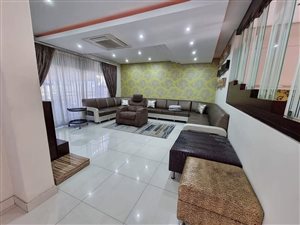 5 Bed House in Mountain Rise