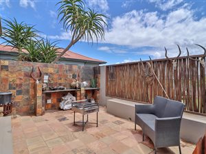 3 Bed House in Sheffield Beach