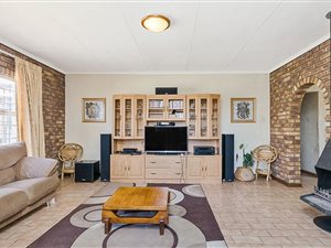 4 Bed House in Dalpark