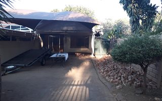 1 Bedroom House in Magalieskruin