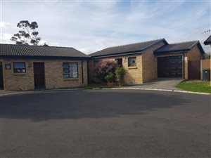 2 Bed House in Fairview Golf Estate