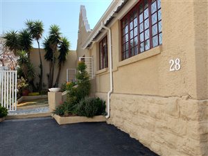 3 Bed House in Kensington