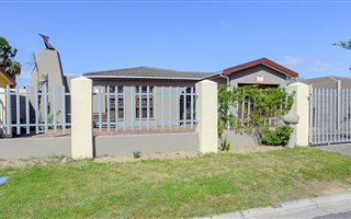 3 Bedroom House in Joubert Park