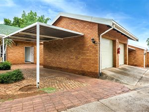 2 Bedroom Townhouse in Bronberrick