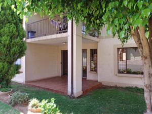 2 Bed Apartment in Wilgeheuwel
