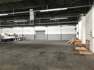 1700 m² Industrial space in Airport Industria