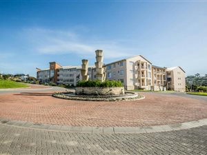 3 Bed Apartment in Beacon Bay