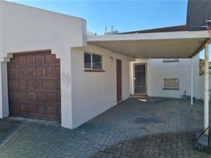 3 Bed Townhouse in Sunningdale