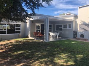 5 Bed House in Door de Kraal