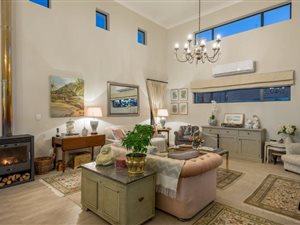 4 Bed House in Kelderhof Country Village
