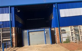 4500 m² Industrial space in Driehoek