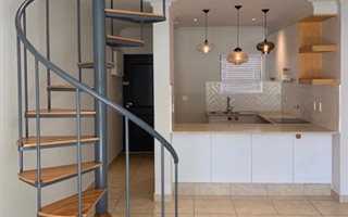3 Bedroom Apartment in Vredehoek