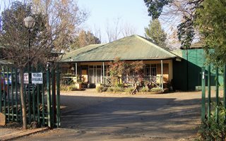 800 m² Commercial space in Three Rivers