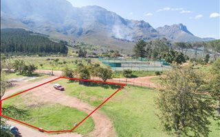 1166 m² Land available in La Pastorale