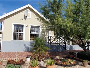 2 Bed House in Langerug