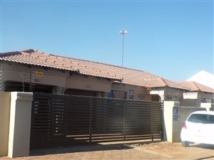 3 Bed House in Vosloorus