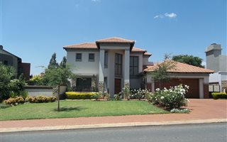 4 Bedroom House in Midstream Estate