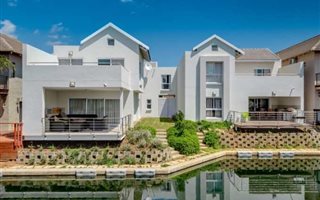3 Bedroom Townhouse in The Islands Estate