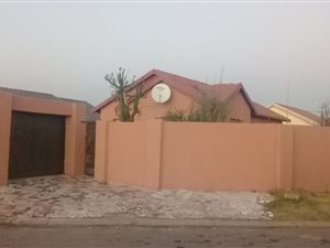 3 Bed House in Vosloorus