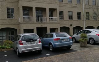 386 m² Office Space in Rondebosch
