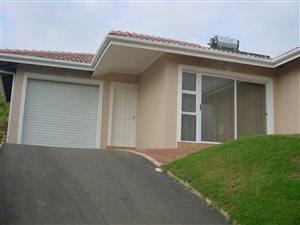 3 Bed Townhouse in Illovo Beach