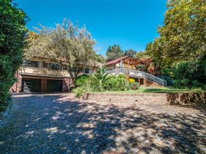 5 Bed House in Robin Hills