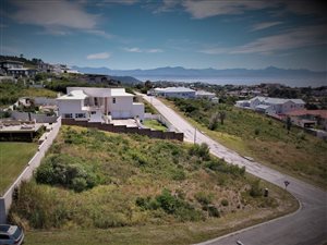 1177 m² Land available in Whale Rock