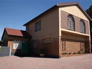 4 Bed House in Nelindia